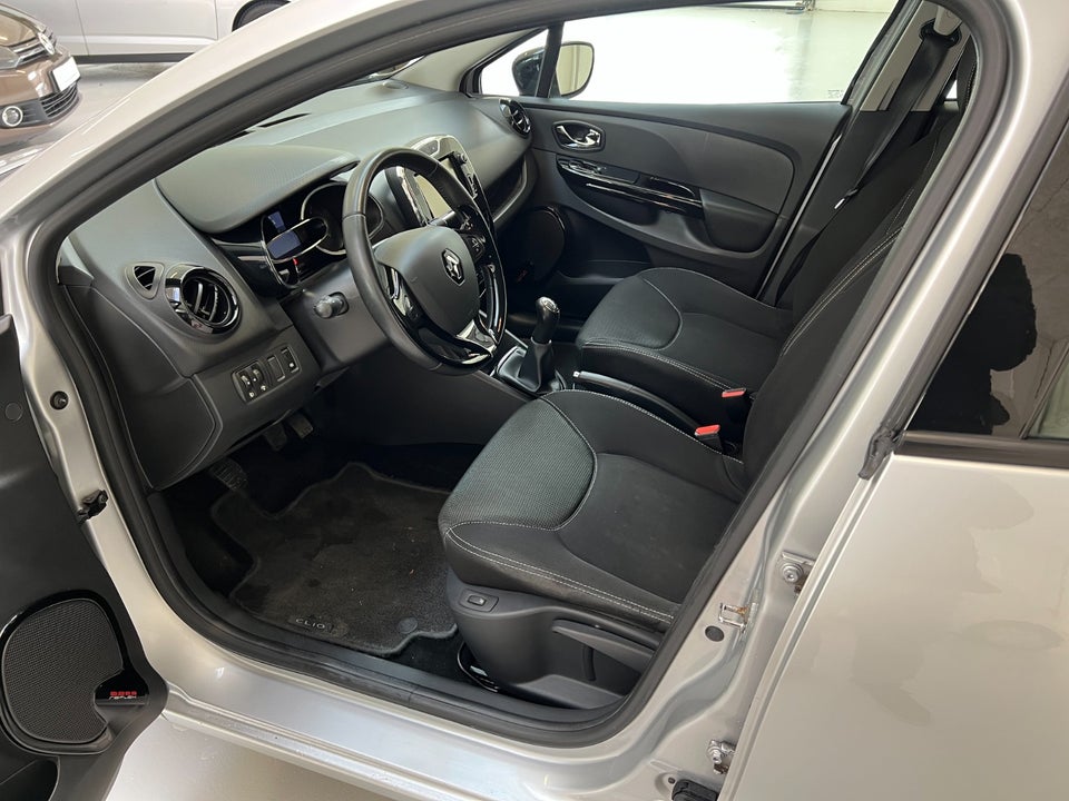 Renault Clio IV 0,9 TCe 90 Expression 5d