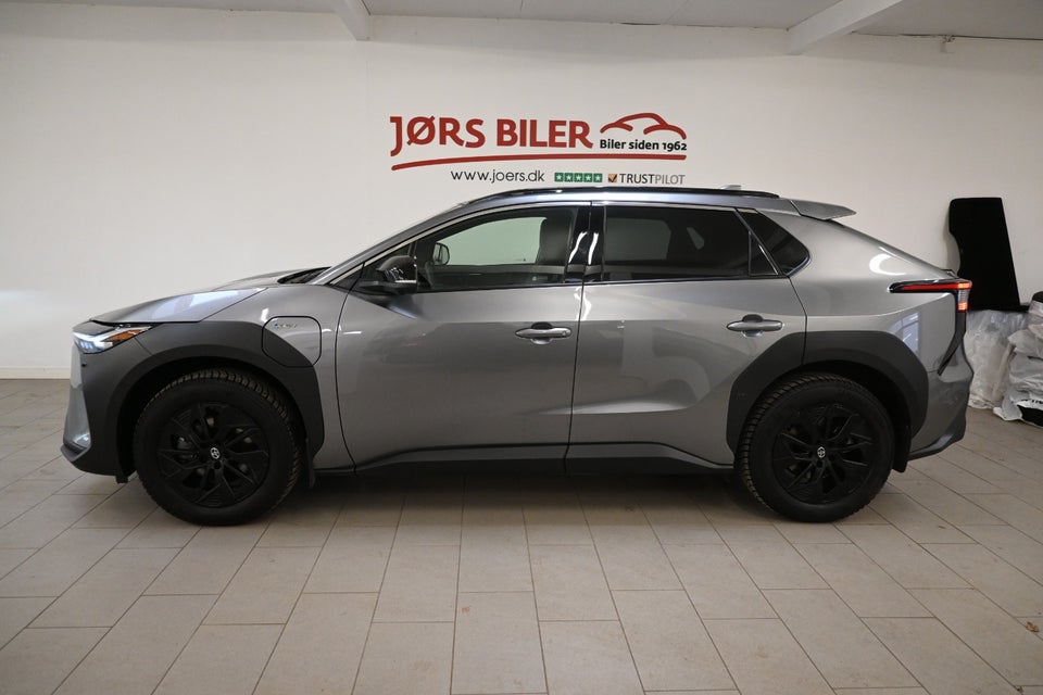 Toyota bZ4X Executive AWD 5d