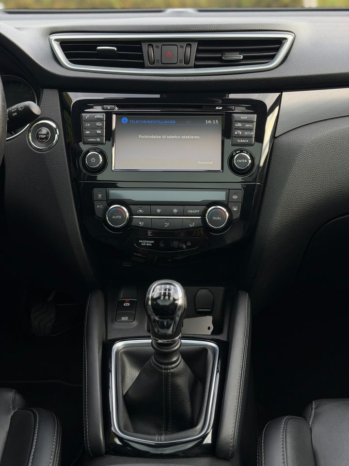 Nissan Qashqai 1,2 Dig-T 115 Tekna 5d