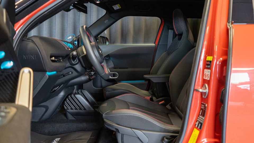 MINI Aceman E JCW Trim M 5d