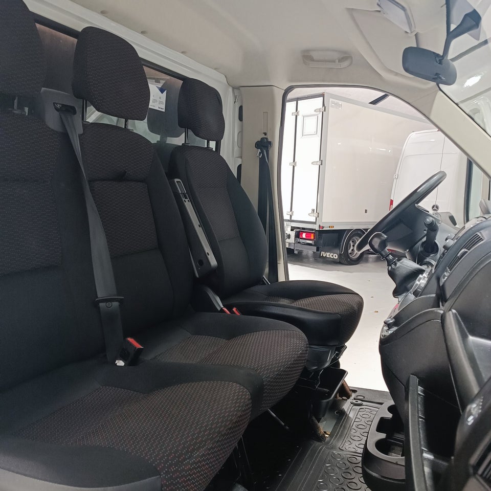 Peugeot Boxer 335 2,2 BlueHDi 140 L3 Plus 2d