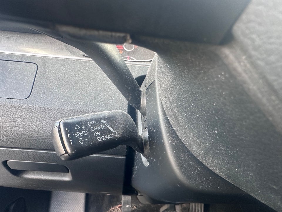 VW Passat 2,0 TDi 140 Comfortline Variant BMT 5d