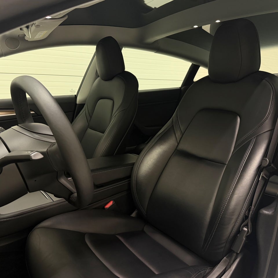 Tesla Model 3 Long Range AWD 4d