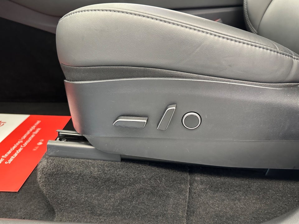 Tesla Model Y RWD 5d
