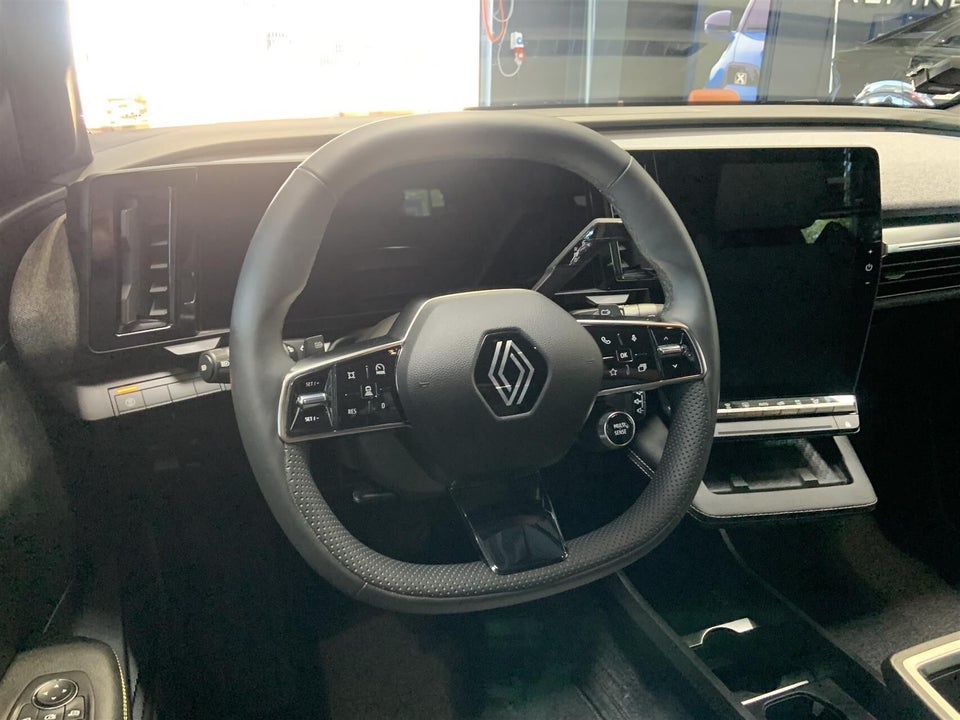 Renault Megane E-Tech 60 Techno+ 5d