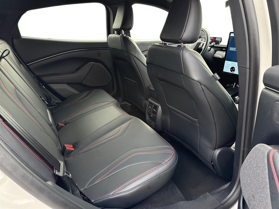 Ford Mustang Mach-E 70 Premium Standard Range AWD 5d