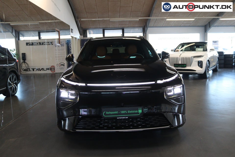 Xpeng G9 Performance 5d