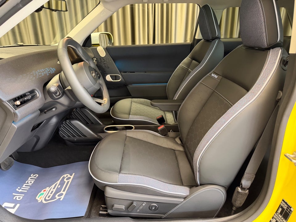 MINI Cooper SE Classic Trim XL 3d