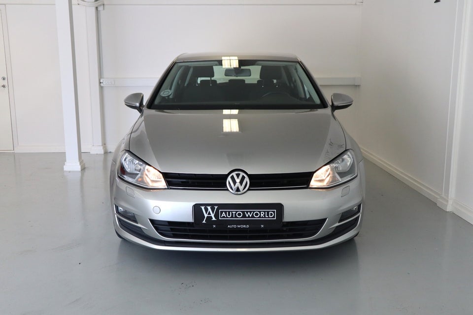 VW Golf VII 1,6 TDi 105 Comfortline DSG BMT 5d