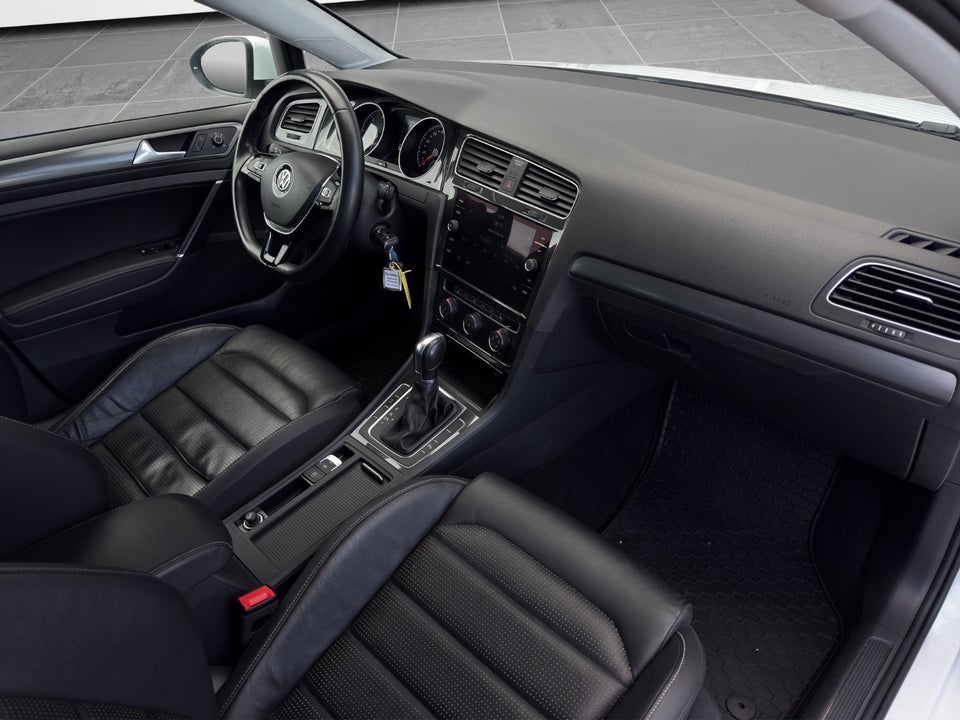 VW Golf VII 1,6 TDi 115 Highline DSG 5d