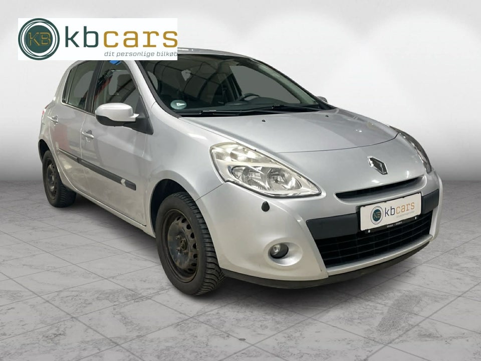 Renault Clio III 1,2 16V Expression 5d