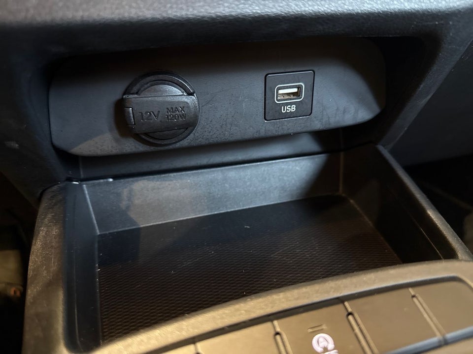 Hyundai i10 1,0 MPi Essential 5d