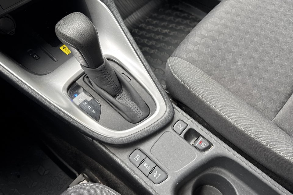 Toyota Yaris 1,5 Hybrid H1 e-CVT 5d