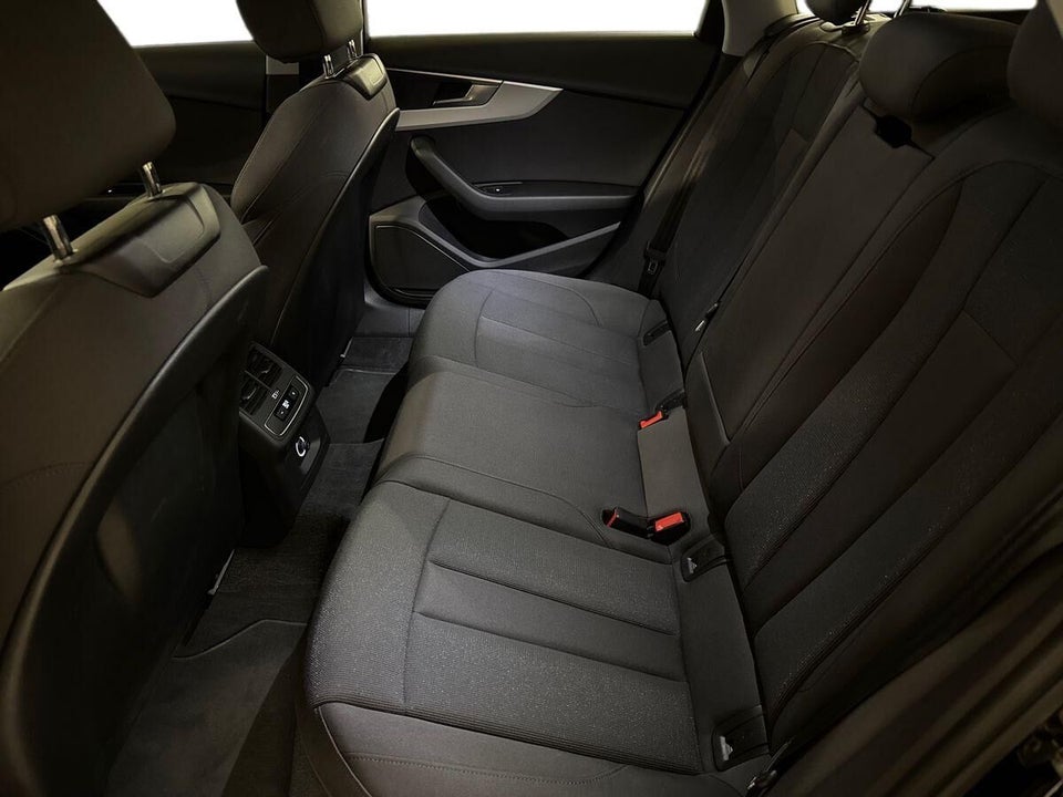 Audi A4 40 TFSi Advanced Prestige Tour plus Avant S-tr. 5d