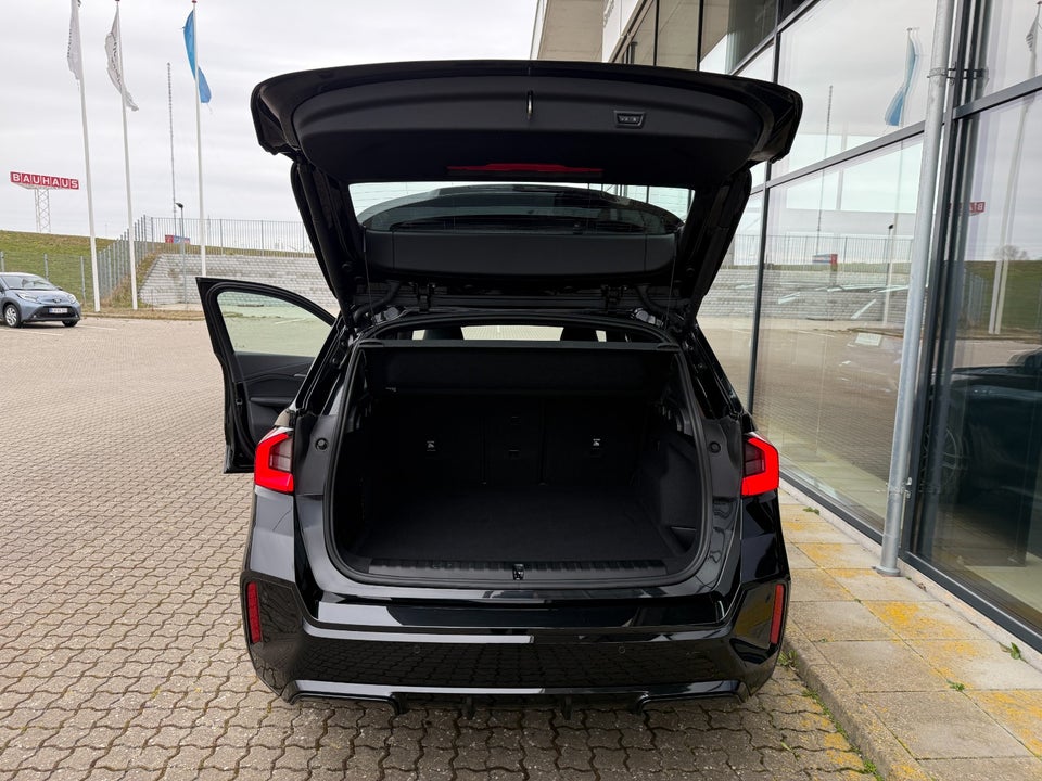 BMW iX1 eDrive20 M-Sport 5d