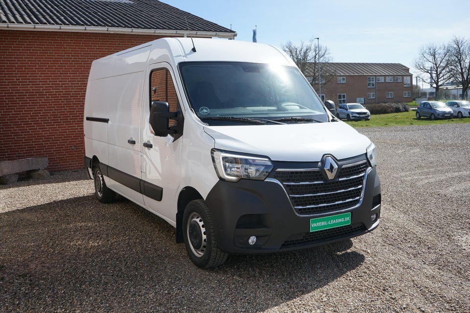 Renault Master IV T33 2,3 dCi 150 L2H2 Kassevogn