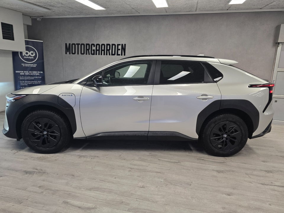 Toyota bZ4X Active 5d