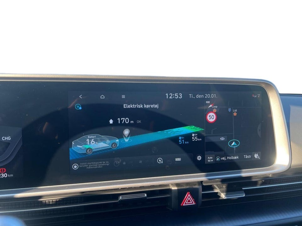 Hyundai Ioniq 6 77 Essential 4d