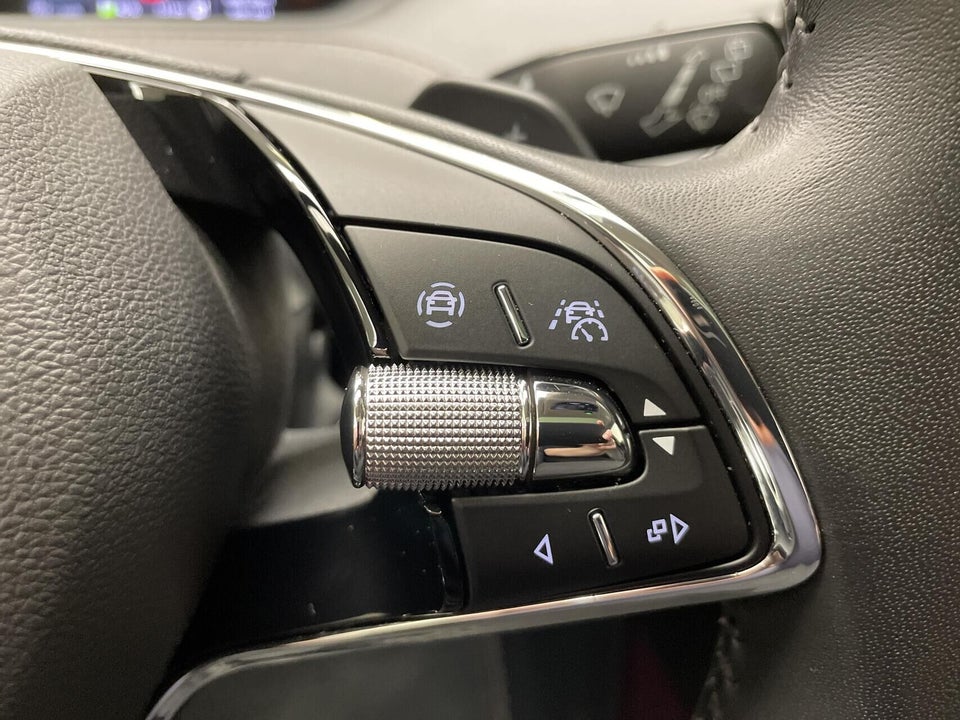 Skoda Enyaq 60 iV Suite 5d