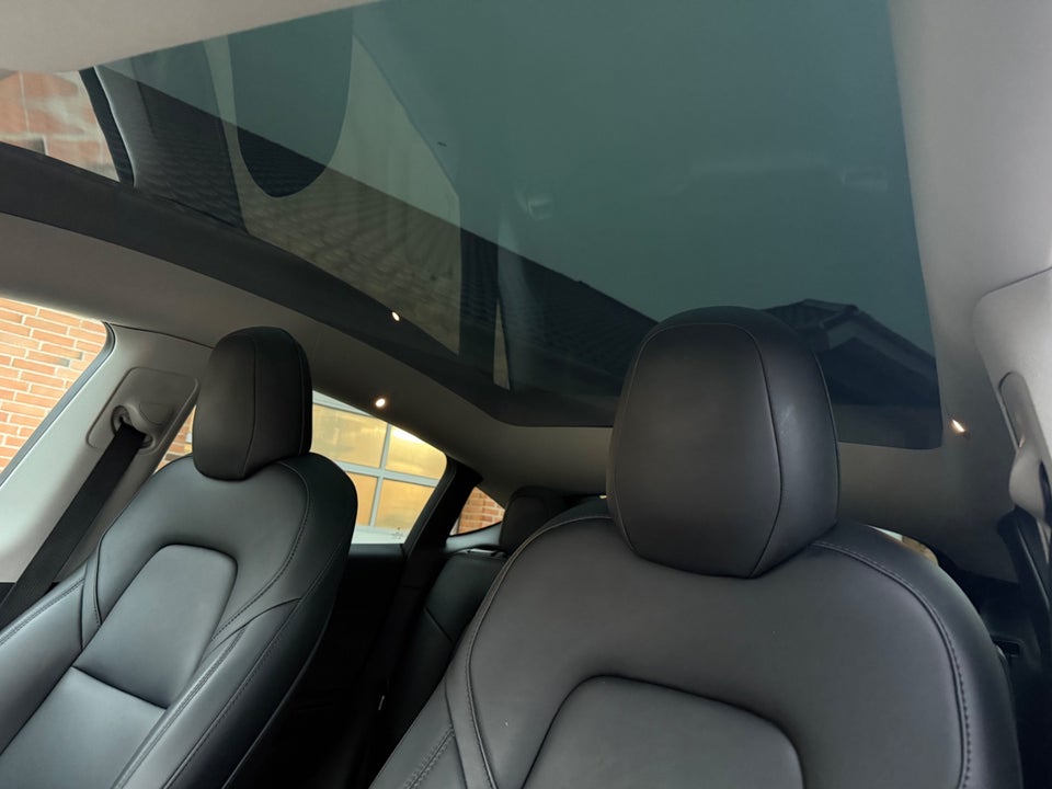 Tesla Model Y Long Range AWD 5d