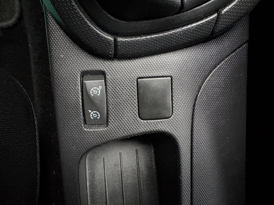 Renault Clio IV 0,9 TCe 90 Dynamique Sport Tourer 5d