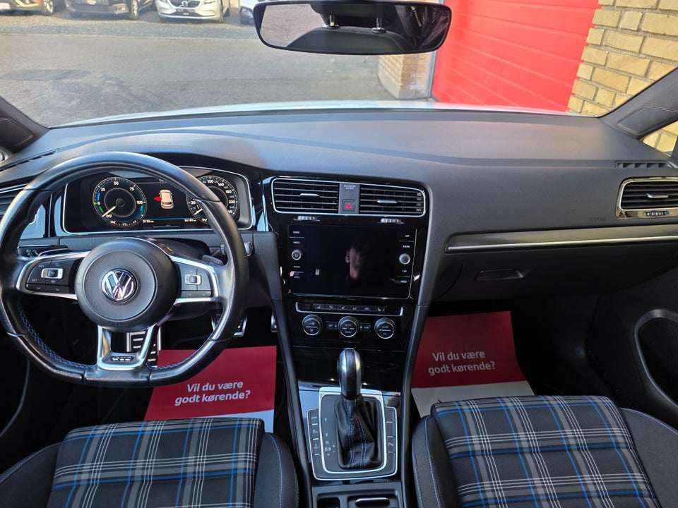 VW Golf VII 1,4 GTE DSG 5d