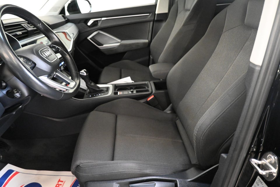 Audi Q3 45 TFSi e Attitude plus S-tr. 5d
