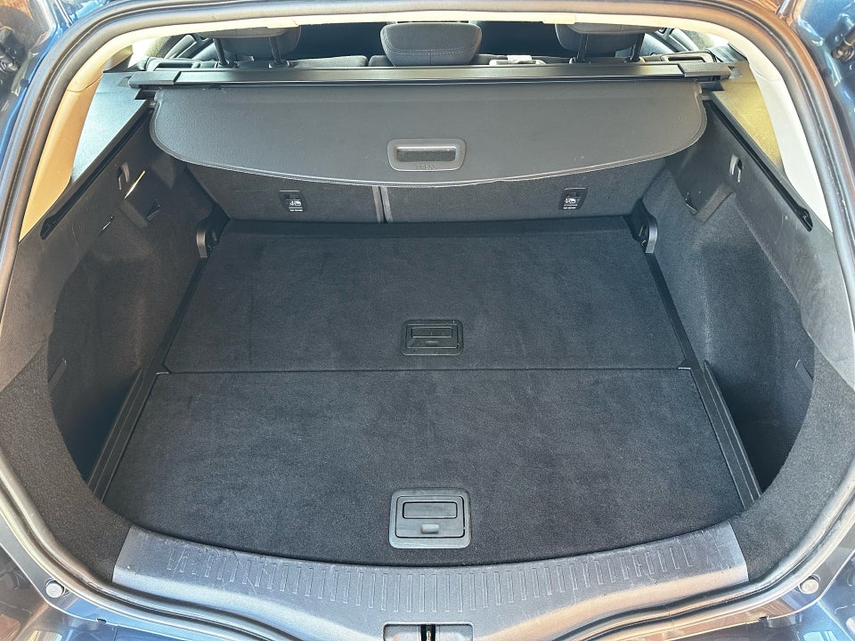 Renault Megane IV 1,3 TCe 140 Zen Sport Tourer 5d