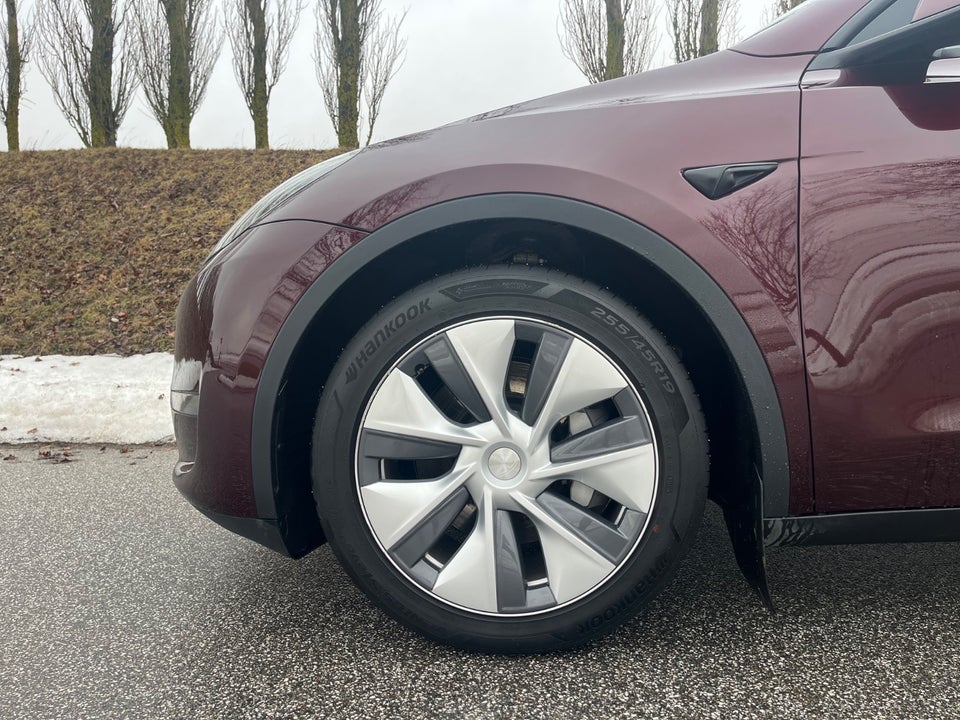 Tesla Model Y Long Range AWD 5d