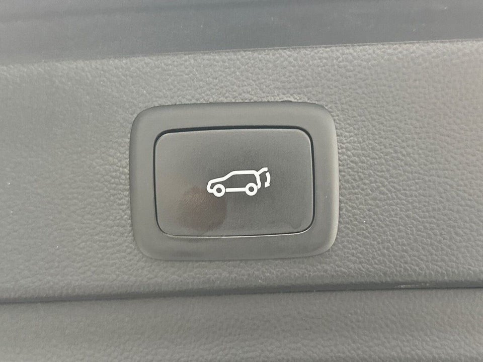 MG Marvel R Luxury 5d