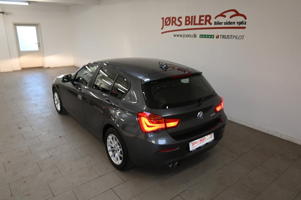 BMW 120i 2,0 Connected aut. 5d