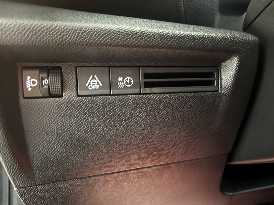 Citroën ë-C4 50 Iconic 5d