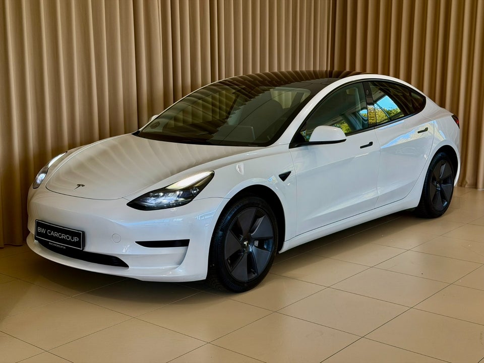 Tesla Model 3 RWD 4d