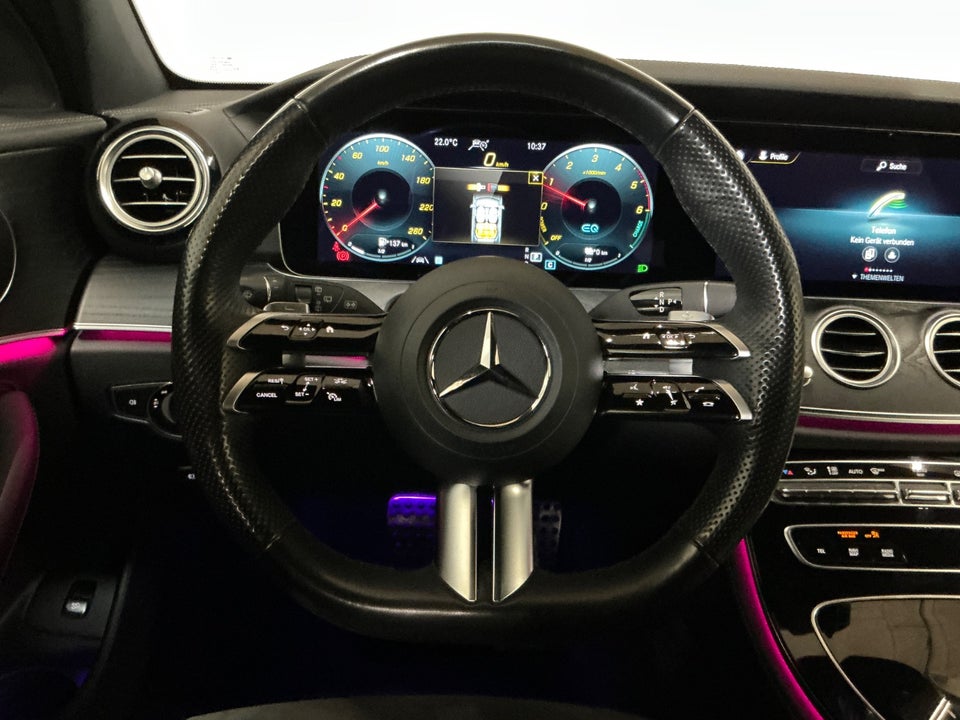 Mercedes E300 de 2,0 AMG Line stc. aut. 5d