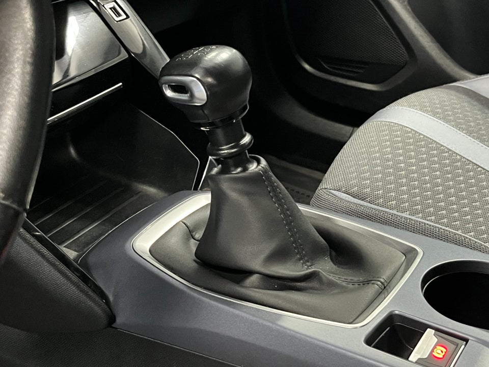 Peugeot 2008 1,2 PureTech 130 Allure Pack 5d