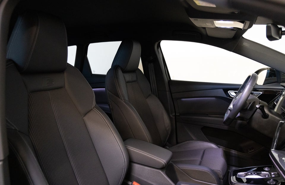 Audi Q4 e-tron 40 S-line 5d