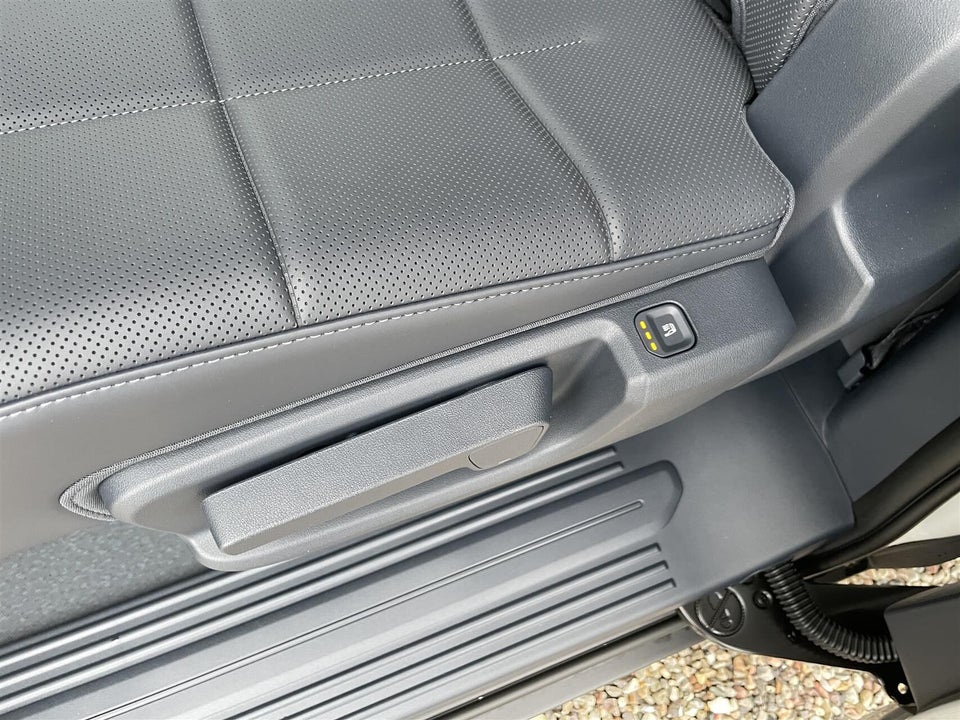 Kia PV5 71 Long Range Upgrade 5d