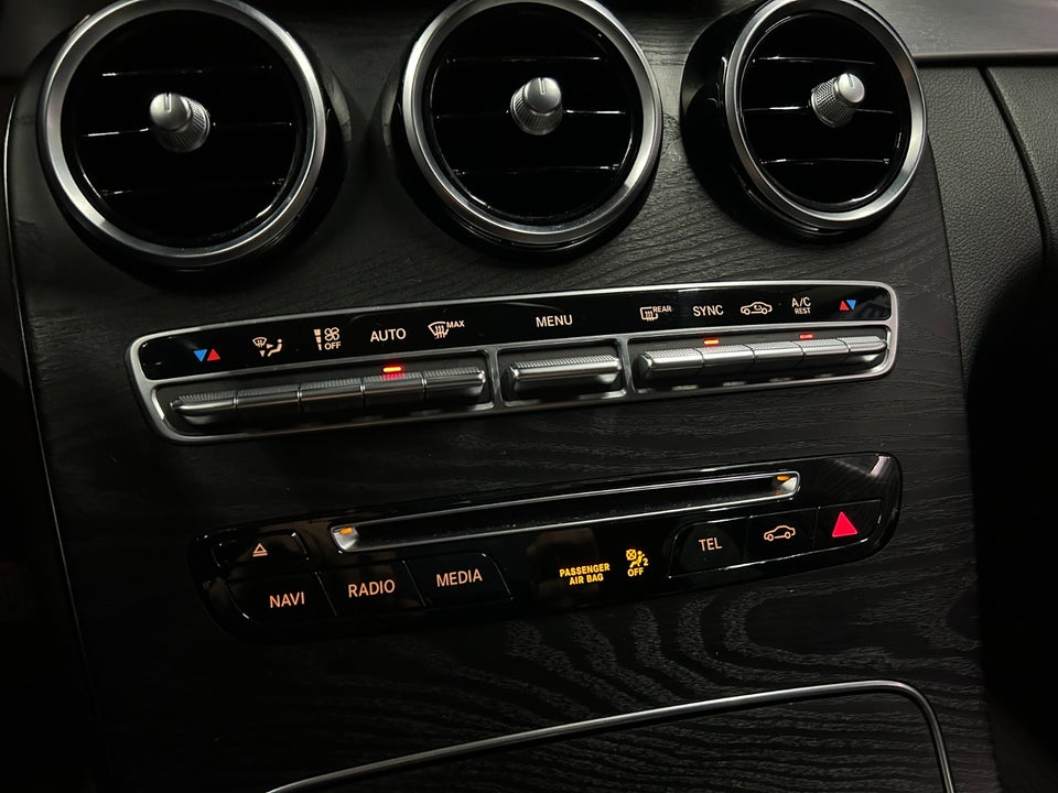 Mercedes C220 d 2,2 AMG Line stc. aut. 5d