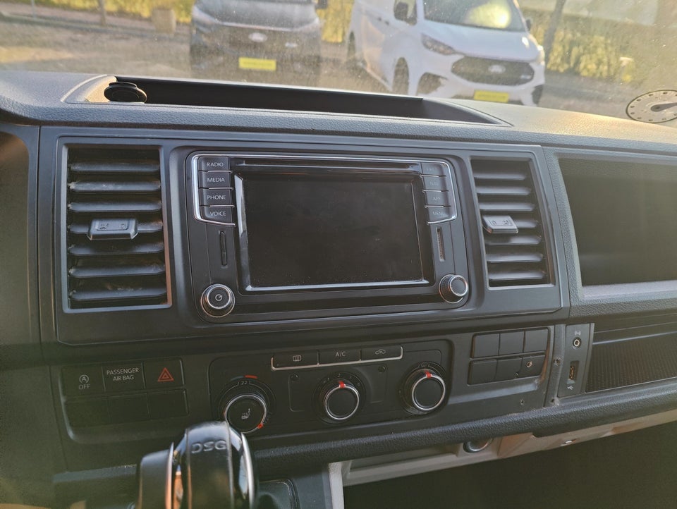 VW Transporter 2,0 TDi 150 Kassevogn DSG lang