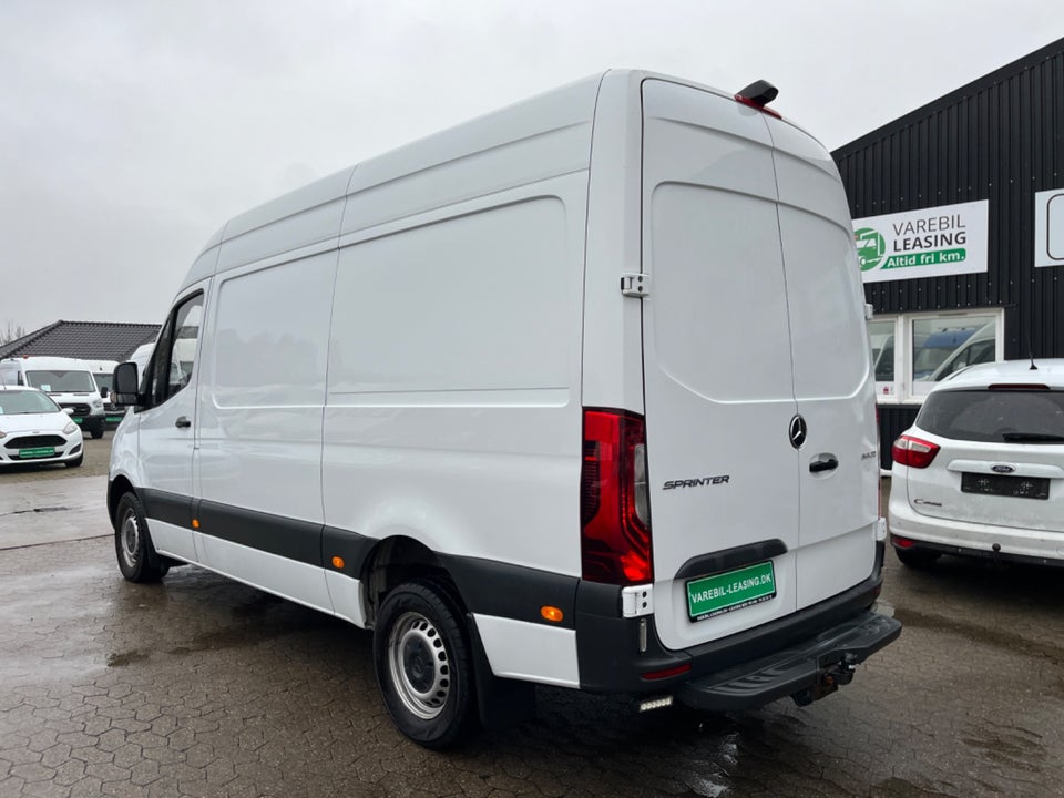 Mercedes Sprinter 319 3,0 CDi A2 Kassevogn aut. RWD