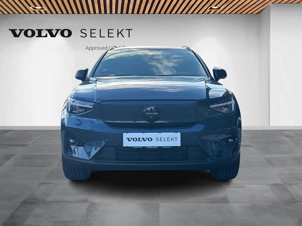 Volvo EX40 Extended Range Black Edition 5d