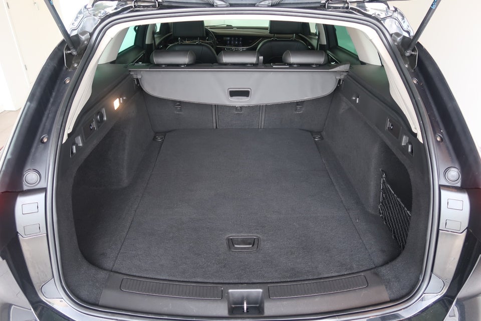 Opel Insignia 1,6 T 200 Dynamic Sports Tourer 5d