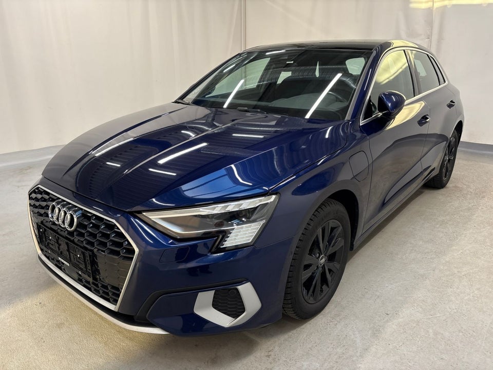 Audi A3 40 TFSi e Prestige Sportback S-tr. 5d