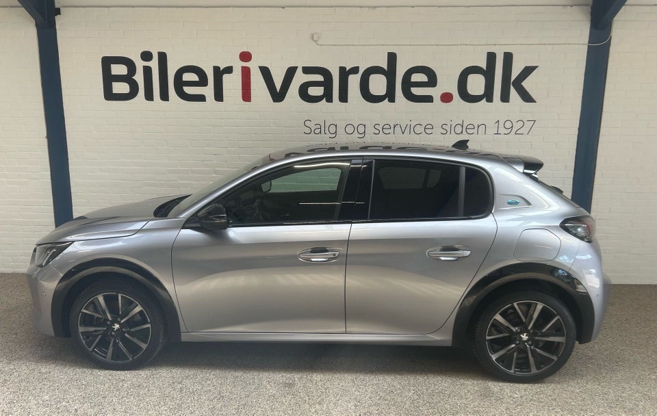 Peugeot e-208 50 GT 5d
