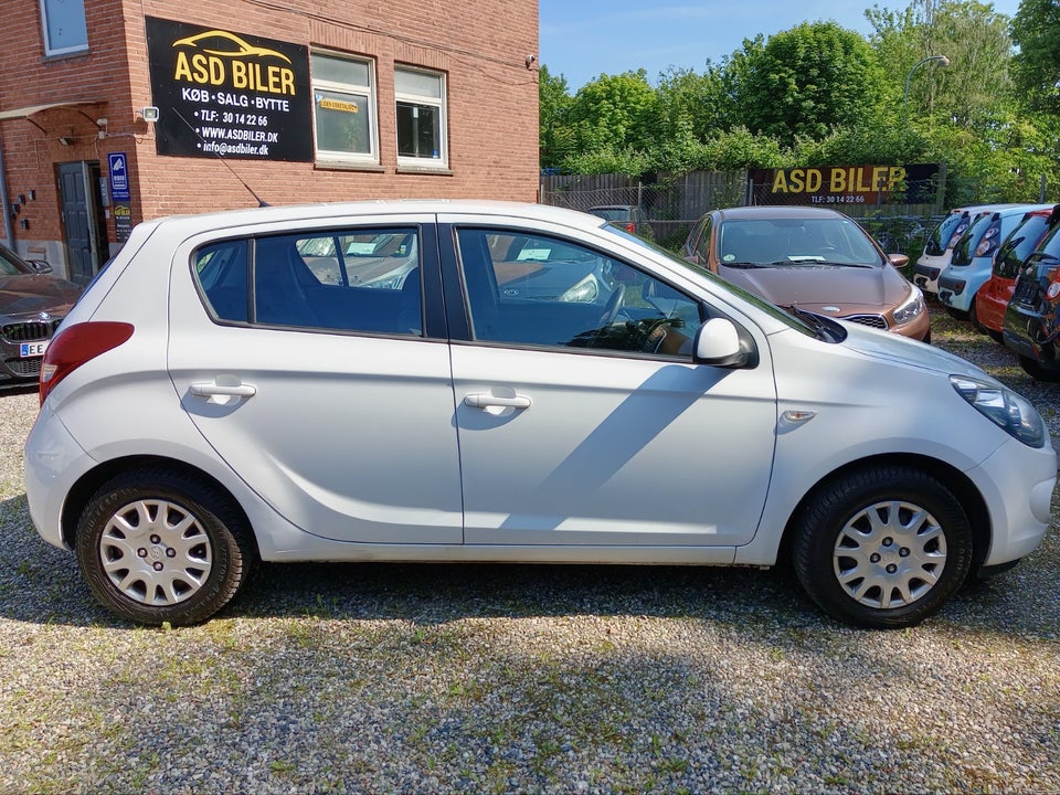 Hyundai i20 1,25 Comfort 5d