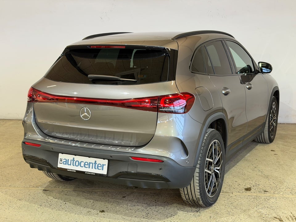 Mercedes EQA300 AMG Line 4Matic 5d