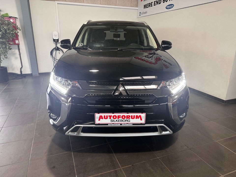 Mitsubishi Outlander 2,4 PHEV Instyle S Edition CVT 4WD 5d