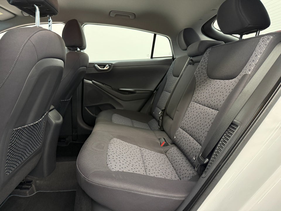 Hyundai Ioniq 1,6 PHEV Premium DCT 5d