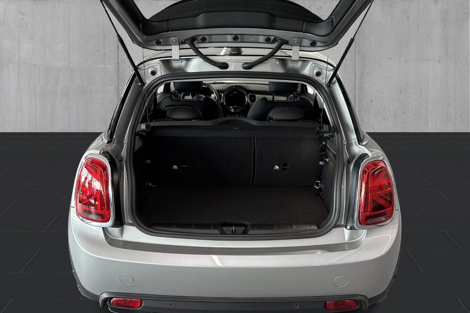 MINI Cooper SE Classic 3d