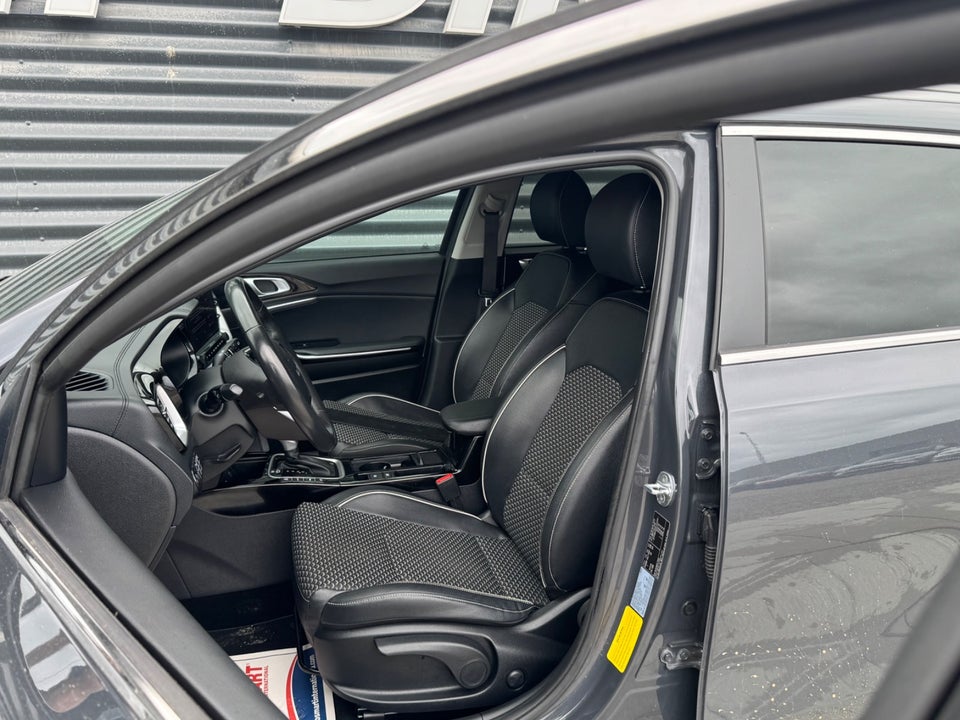 Kia Ceed 1,6 PHEV Upgrade Premium SW DCT 5d